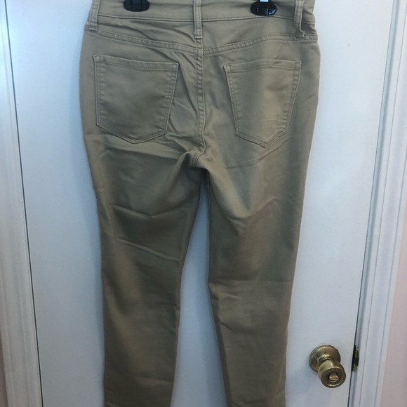 Khaki Aeropostale High Wasted Jegging - Picture 2 of 2